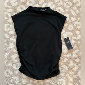 ABERCROMBIE BLACK SLEEVELESS TOP